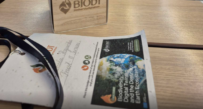 Seed paper badge